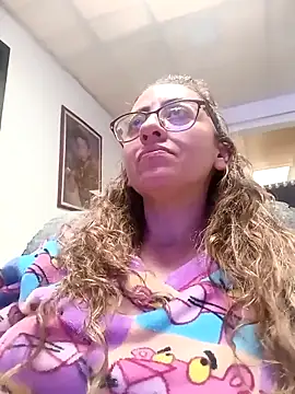 miss hanna07 online show from 03/07/25, 09:38