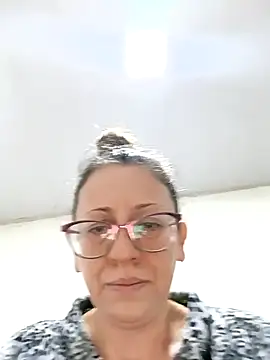 miss hanna07 online show from 12/05/25, 09:18