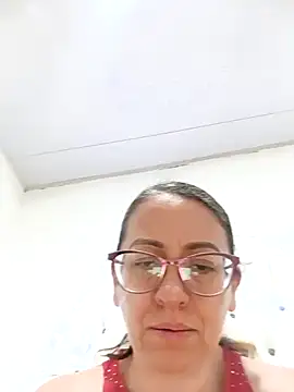 Snapshot of miss_hanna07 chatting on 06/12/26, 03:16 miss hanna07 online show from 06/12/26, 03:16