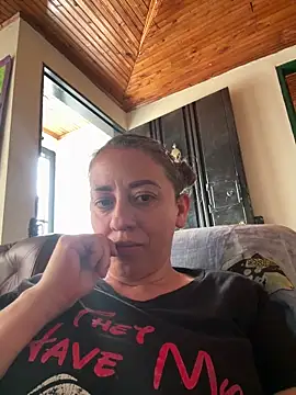 Snapshot of miss_hanna07 chatting on 06/21/26, 06:32 miss hanna07 online show from 06/21/26, 06:32