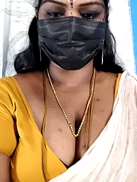 Snapshot of mayaa2u chatting on 04/15/26, 04:08 mayaa2u online show from 04/15/26, 04:08