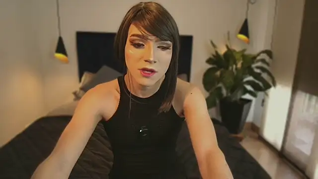 pansuggarofficial online show from 11/23/25, 02:17