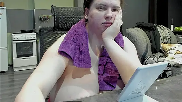 Snapshot of 1lindsey1 chatting on 03/08/25, 07:42 1lindsey1 online show from 03/08/25, 07:42