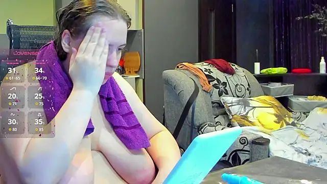 Snapshot of 1lindsey1 chatting on 09/18/25, 02:08 1lindsey1 online show from 09/18/25, 02:08