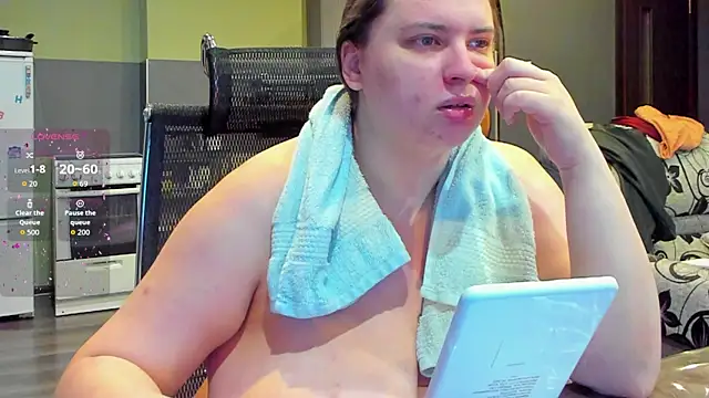 Snapshot of 1lindsey1 chatting on 09/27/25, 02:05 1lindsey1 online show from 09/27/25, 02:05