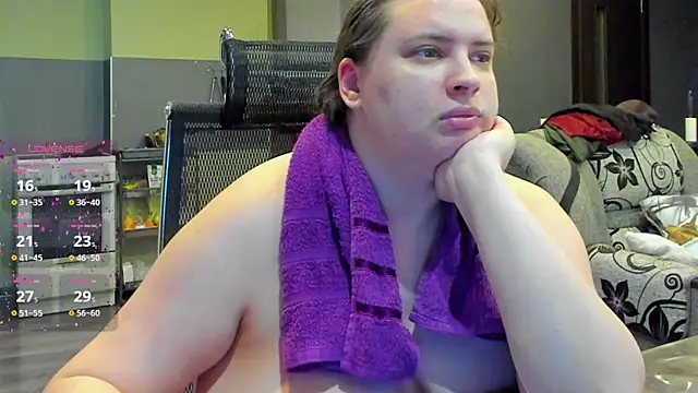 Snapshot of 1lindsey1 chatting on 10/04/25, 01:20 1lindsey1 online show from 10/04/25, 01:20