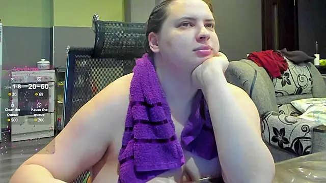 Snapshot of 1lindsey1 chatting on 11/05/25, 02:06 1lindsey1 online show from 11/05/25, 02:06