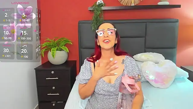 jadde13  online show from 12/06/24, 05:42