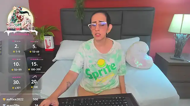 jadde13  online show from 12/19/24, 08:56