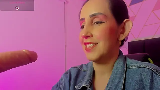 jadde13  online show from 11/06/25, 08:54