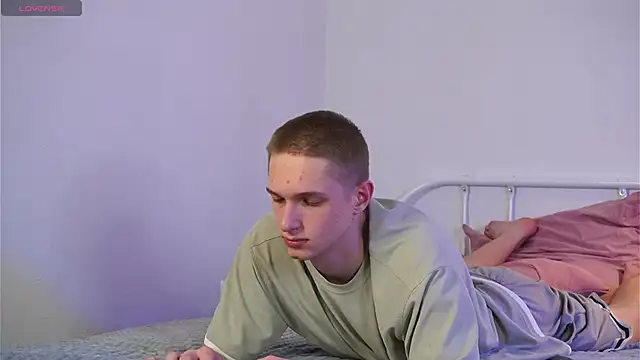 dustyn fox online show from 03/03/25, 06:33