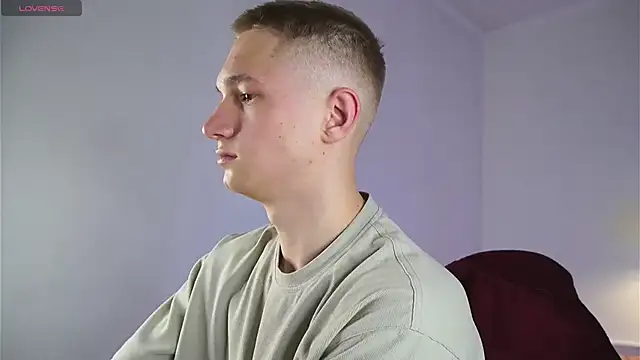 dustyn fox online show from 03/09/25, 07:45