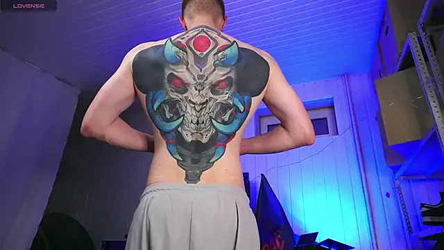 dustyn fox online show from 10/31/25, 03:35