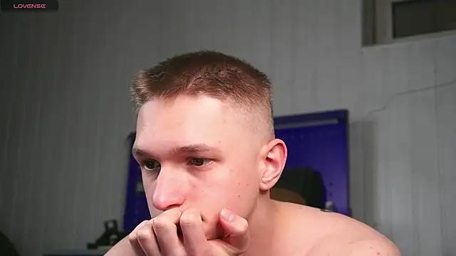 dustyn fox online show from 12/13/25, 07:53