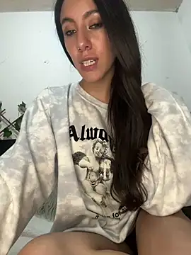 Snapshot of FrancellyHot chatting on 12/12/24, 06:36 FrancellyHot online show from 12/12/24, 06:36