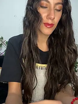 Snapshot of FrancellyHot chatting on 01/08/25, 02:57 FrancellyHot online show from 01/08/25, 02:57