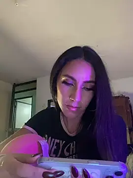 Snapshot of FrancellyHot chatting on 02/07/25, 03:23 FrancellyHot online show from 02/07/25, 03:23