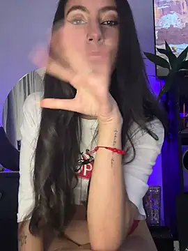 Snapshot of FrancellyHot chatting on 03/16/25, 02:32 FrancellyHot online show from 03/16/25, 02:32