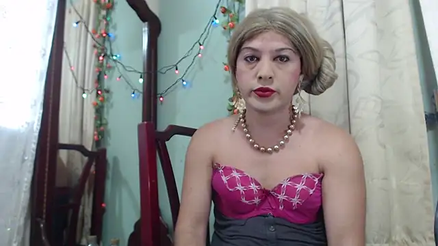 Snapshot of Bianca_Vega chatting on 02/07/25, 03:19 Bianca Vega online show from 02/07/25, 03:19