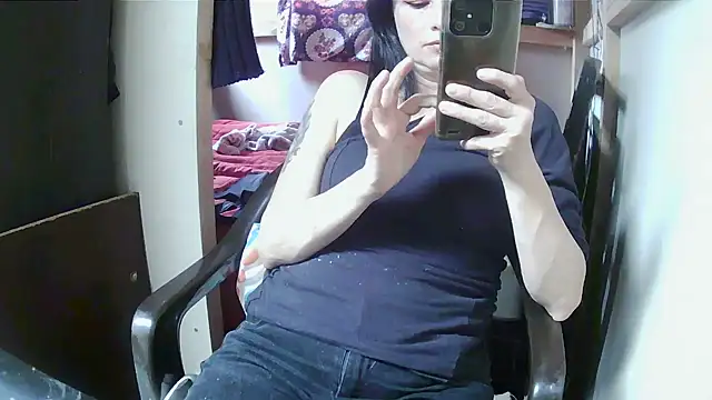 Snapshot of Jennys_room_77 chatting on 07/18/26, 08:12 Jennys room 77 online show from 07/18/26, 08:12