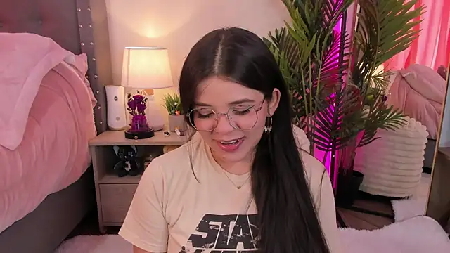 Snapshot of cammiefoalss chatting on 03/10/25, 05:50 cammiefoalss online show from 03/10/25, 05:50