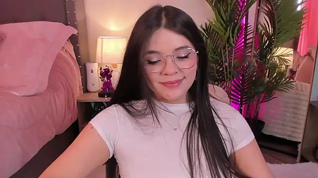 Snapshot of cammiefoalss chatting on 03/16/25, 05:39 cammiefoalss online show from 03/16/25, 05:39