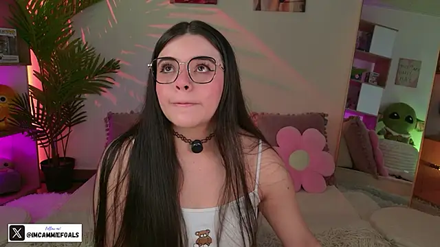 Snapshot of cammiefoalss chatting on 09/15/25, 01:55 cammiefoalss online show from 09/15/25, 01:55