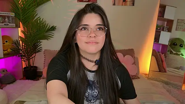 Snapshot of cammiefoalss chatting on 09/25/25, 04:11 cammiefoalss online show from 09/25/25, 04:11