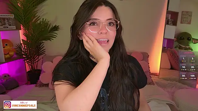 Snapshot of cammiefoalss chatting on 10/06/25, 03:31 cammiefoalss online show from 10/06/25, 03:31