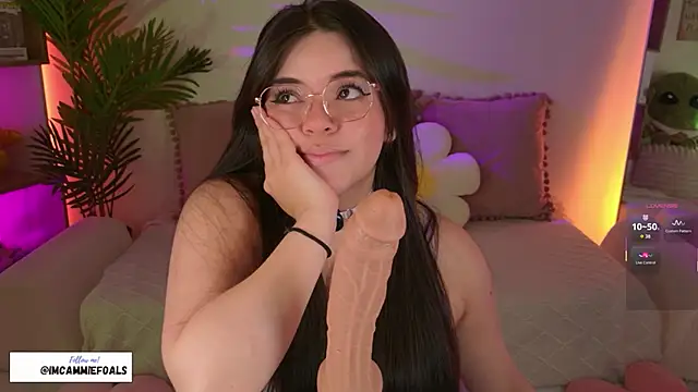 Snapshot of cammiefoalss chatting on 10/13/25, 03:45 cammiefoalss online show from 10/13/25, 03:45