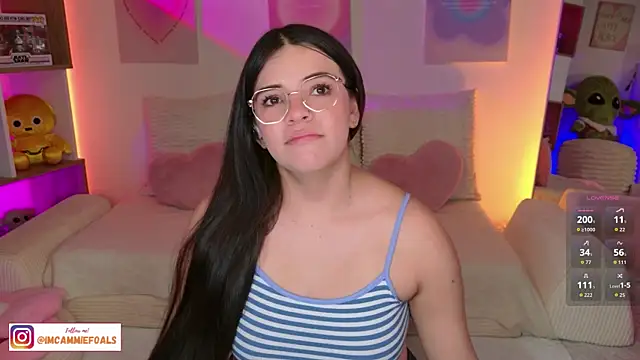 Snapshot of cammiefoalss chatting on 11/26/25, 06:31 cammiefoalss online show from 11/26/25, 06:31