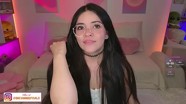 cammiefoalss online show from 12/15/25, 06:34