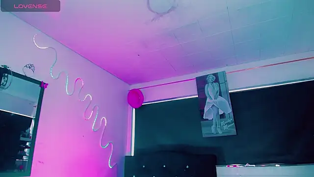 Kendall hornyy online show from 02/23/26, 07:44