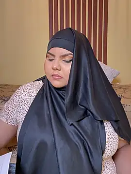  Shara Handal  online show from 12/06/24, 10:05