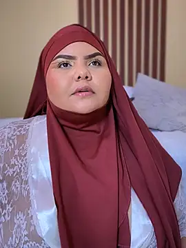  Shara Handal  online show from 12/12/24, 03:16