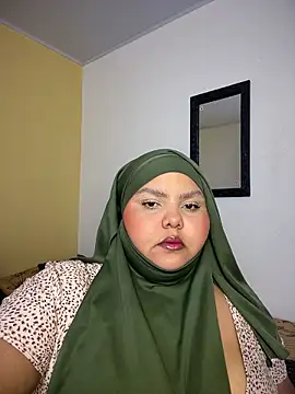 Snapshot of _Shara_Handal_ chatting on 07/04/26, 08:31 Shara Handal online show from 07/04/26, 08:31