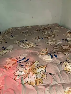 Snapshot of Hot-sexy222 chatting on 02/17/25, 10:29 Hot-sexy222 online show from 02/17/25, 10:29