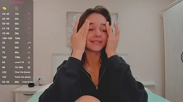 JudyAngil online show from 10/24/25, 05:04