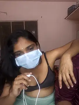 Snapshot of fuck6inch9 chatting on 10/08/25, 01:20 fuck6inch9 online show from 10/08/25, 01:20