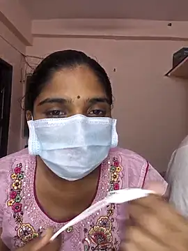 Snapshot of fuck6inch9 chatting on 10/24/25, 12:56 fuck6inch9 online show from 10/24/25, 12:56