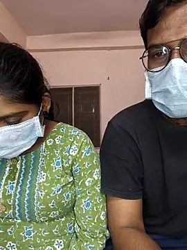 Snapshot of fuck6inch9 chatting on 12/16/25, 01:05 fuck6inch9 online show from 12/16/25, 01:05