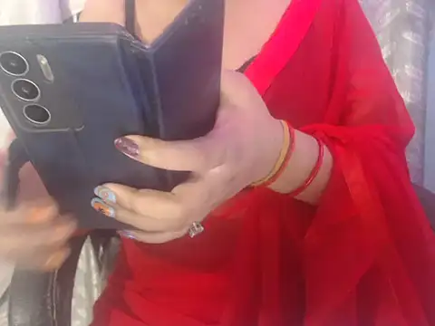 cute-priy online show from 10/05/25, 01:37