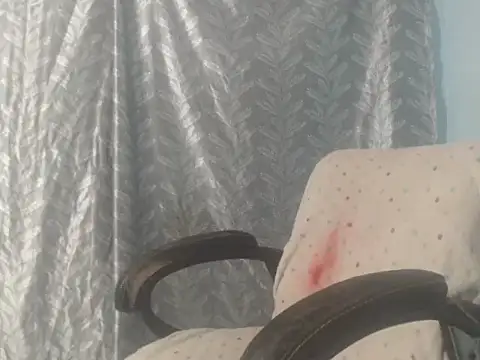 Snapshot of cute-priy chatting on 04/16/26, 05:52 cute-priy online show from 04/16/26, 05:52