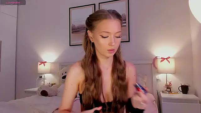 diana nier online show from 04/13/26, 07:19