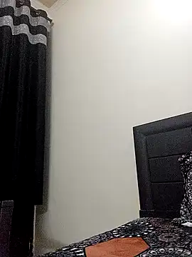 Snapshot of sona-877 chatting on 01/22/25, 06:41 sona-877 online show from 01/22/25, 06:41