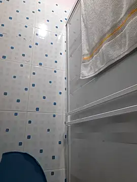 sexy-latin10 online show from 03/02/25, 11:07