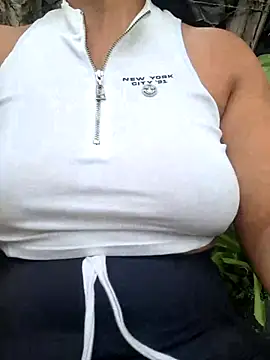 sexy-latin10 online show from 03/21/25, 08:40