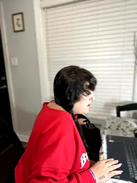 ThicBunz online show from 10/27/25, 04:00