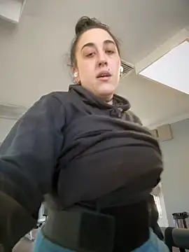 ThicBunz online show from 04/06/26, 01:23