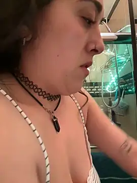 ThicBunz online show from 05/28/26, 04:54